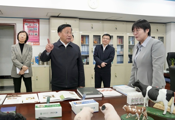 韩俊： 聚焦“三农”重大战略重大部署 务实有力支撑服务农业高质量发展
