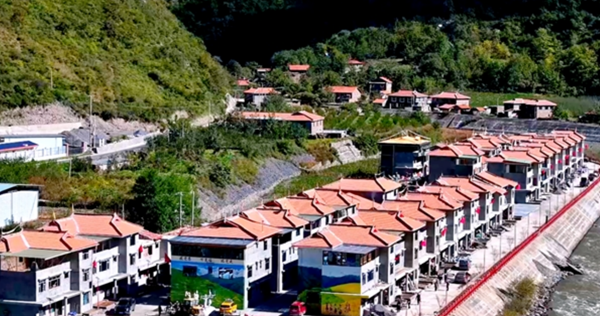 “忧居”到“优居”——黑水县避险搬迁绘就乡村振兴新图景