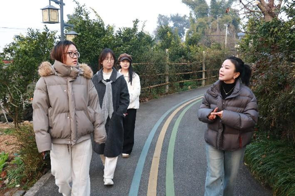 躬身铁牛村，情系丑美柑——西南交通大学社会实践团队探寻乡村振兴新路径