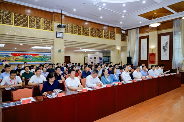 云南省红河哈尼族彝族自治州全国民族团结进步示范区建设成果展暨“红河九红”系列产品宣介活动在北京举办